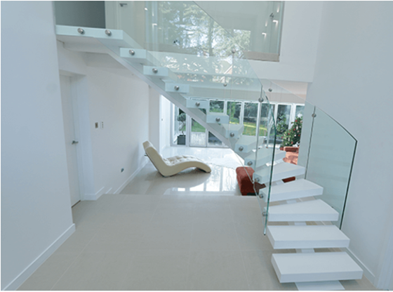 Balustades and Staircases: glass balustrade for stairs 