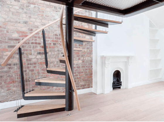 Balustades and Staircases: outdoor glass balustrade 